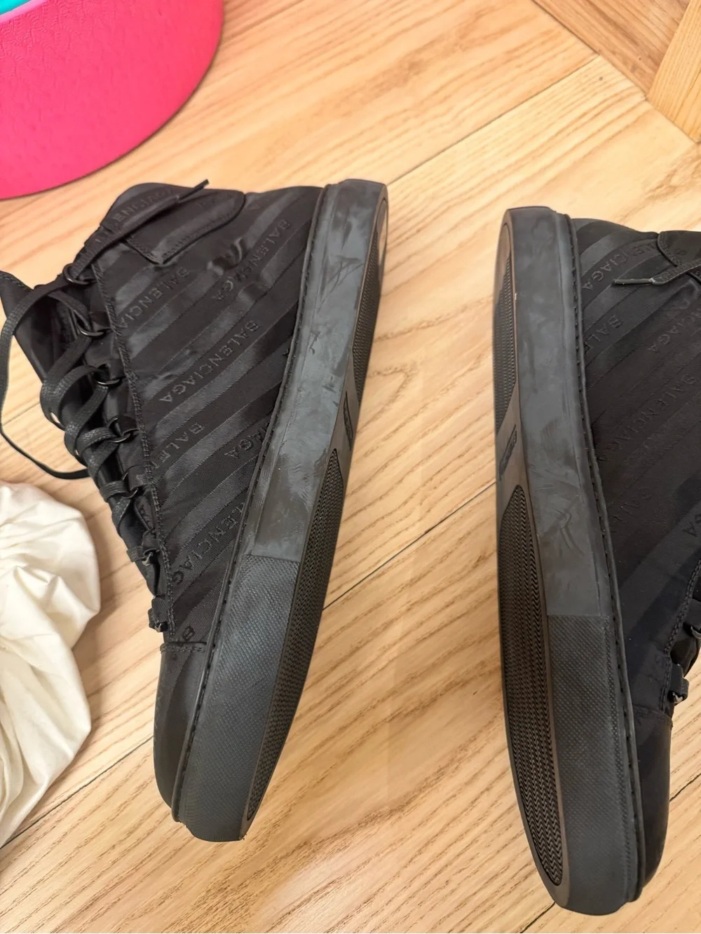 Balenciaga Black High-Top Logo-Striped Sneakers - Picture 2 of 8